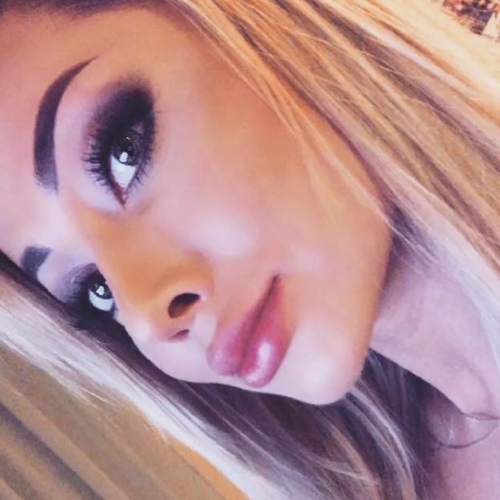 Meet your Posher, Daniela